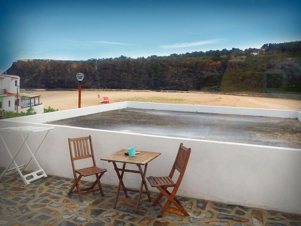 Pedra Dos Corvos Beach House Odeceixe Exterior foto
